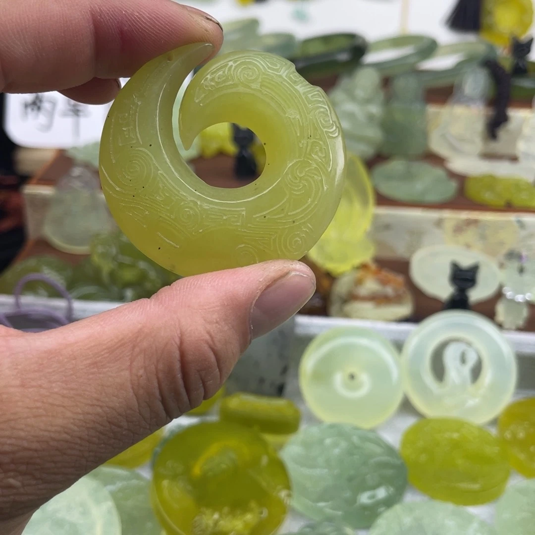 蛇纹石玉合金颈饰