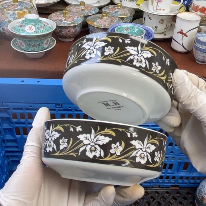 他家瓷器真美…开播了