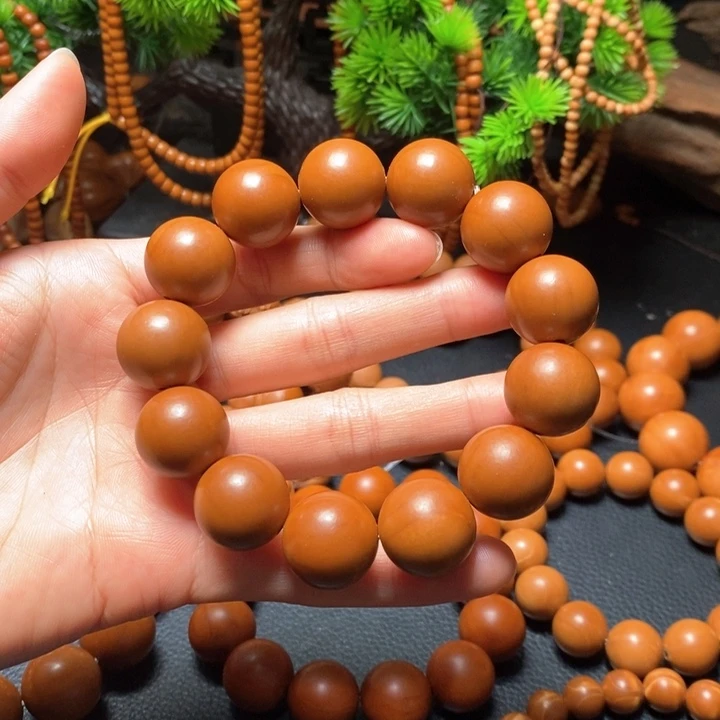橄榄核手串原****丶1.8尺寸树王料