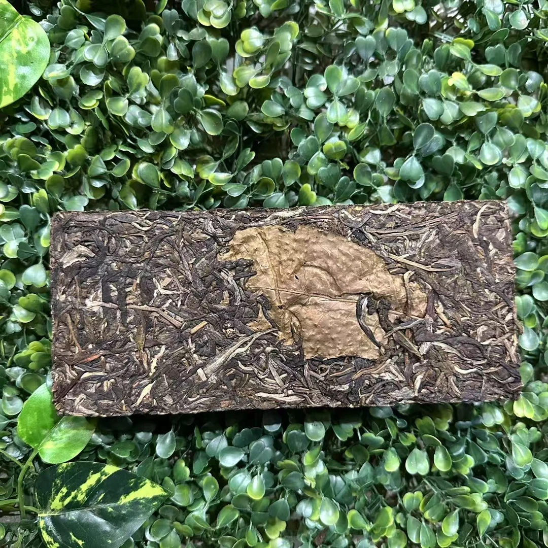 雨腾古茶   紫G造B“Q龙砖”古树普洱茶288g/砖 生茶