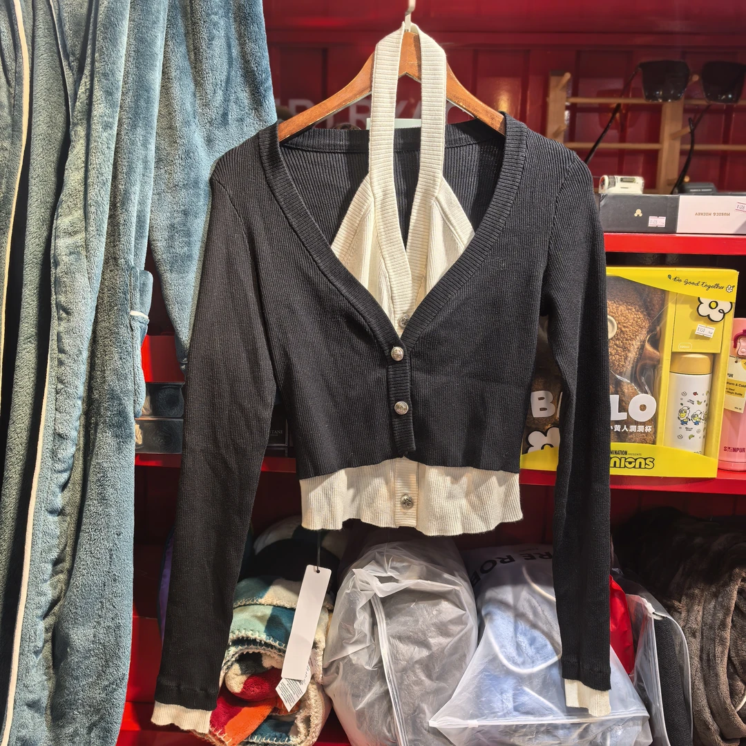 断码特价，新款时尚百搭假两件针织开衫休闲上衣，110斤穿