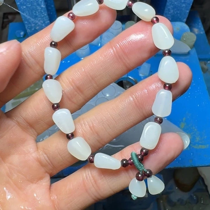 和田玉未镶嵌手链