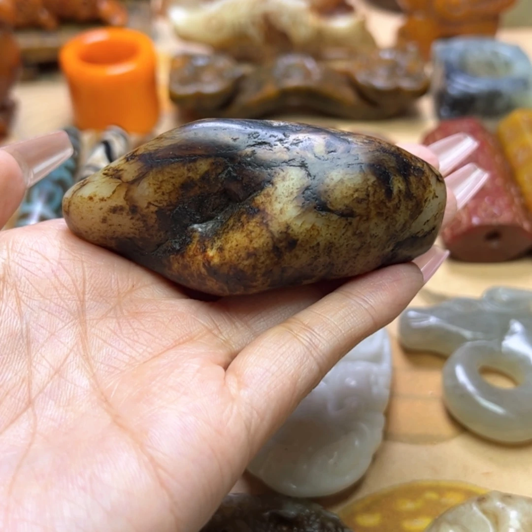 【闪购商品】蛇纹石玉颈饰未镶嵌