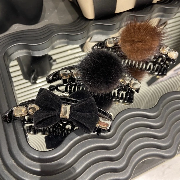 E5179 韩国水貂毛水钻11cm香蕉夹马尾竖夹防滑后脑勺盘发发夹气质