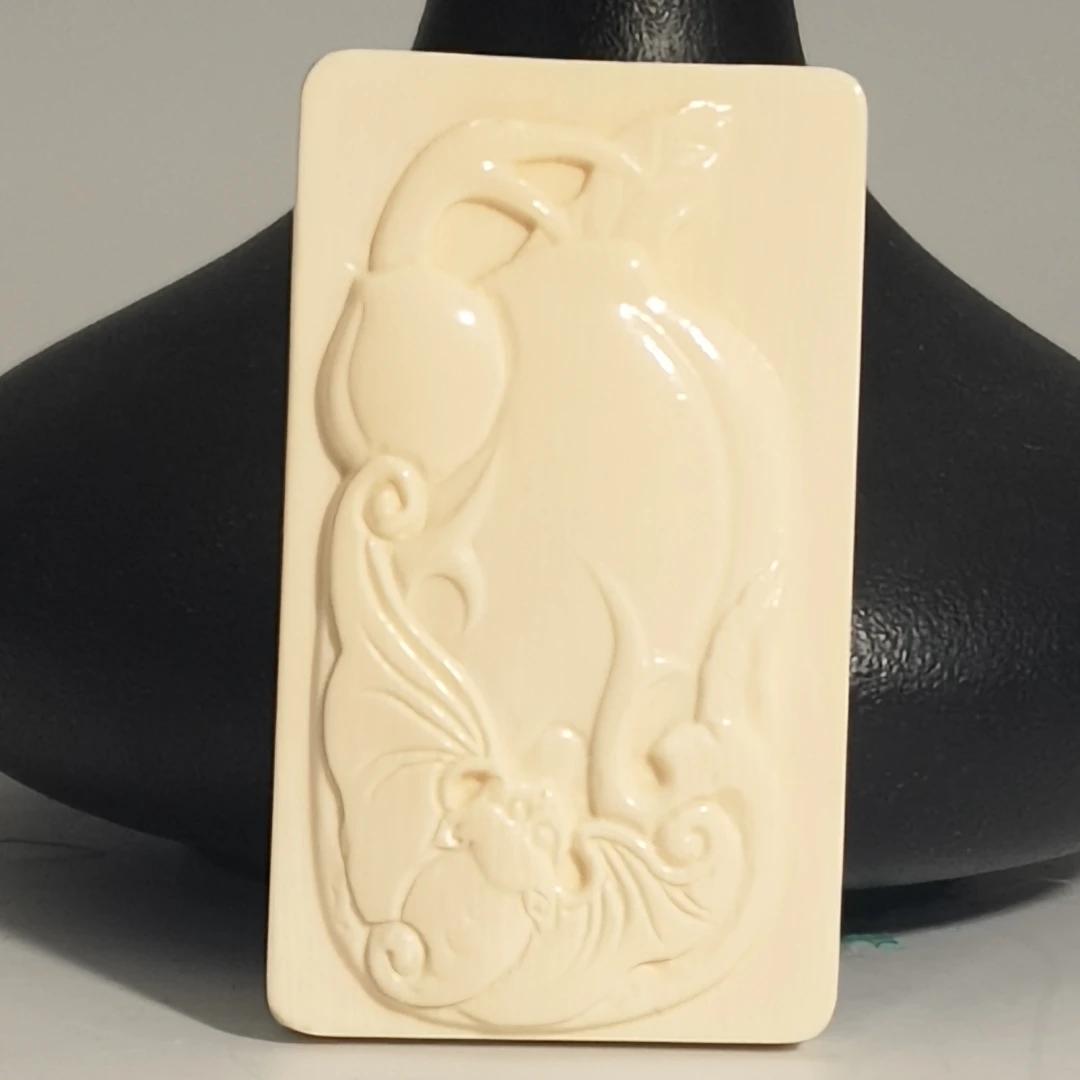 猛犸牙雕白冰料福在眼前50*29*6mm吊坠假一罚四X347