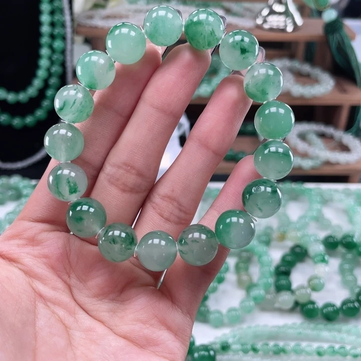 石英质玉（非洲翠）手链未镶嵌