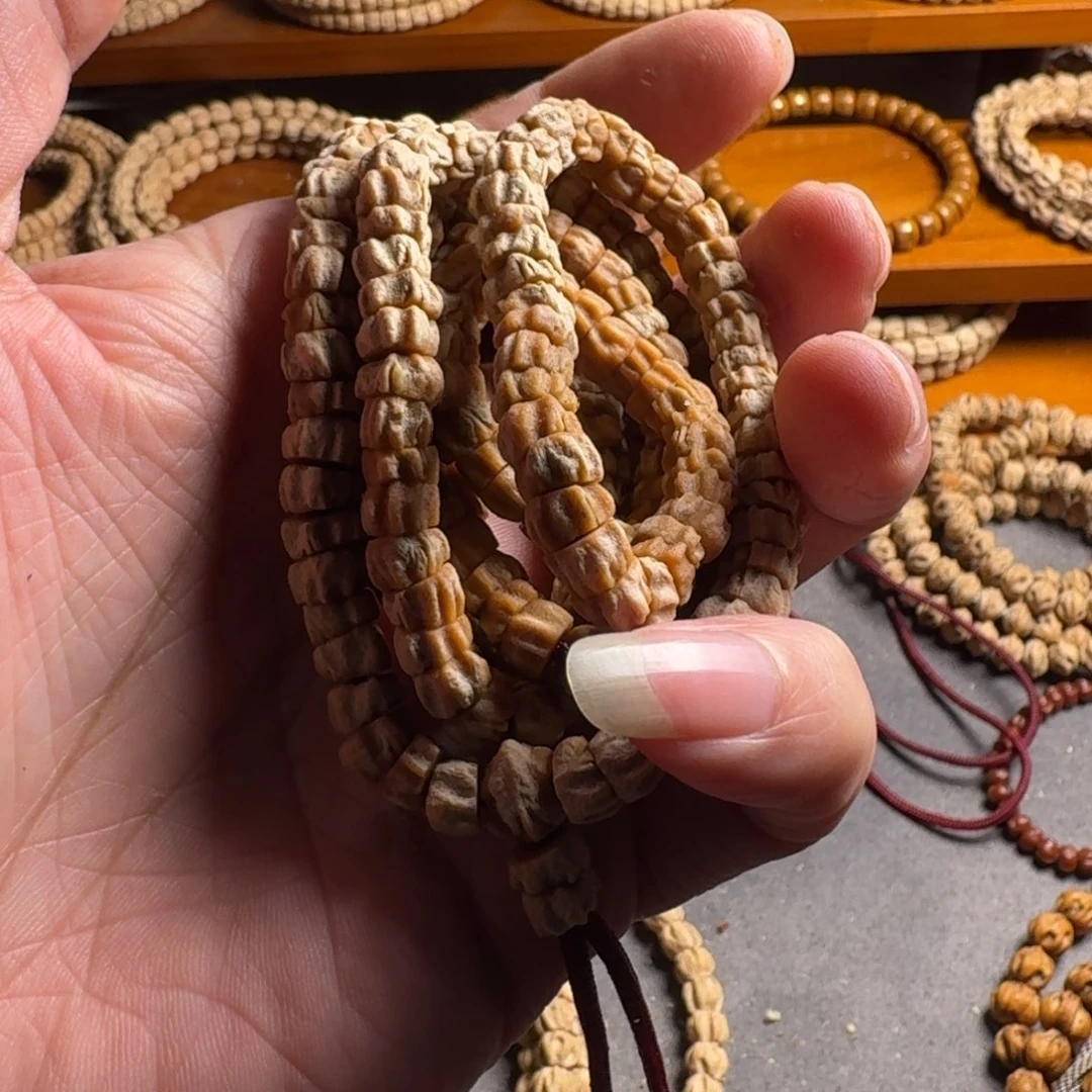 柏香籽/百香籽手串7毫米龙麟