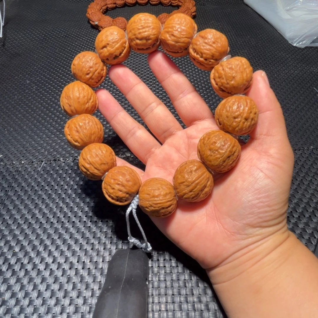 文玩核桃吊坠光头24➕