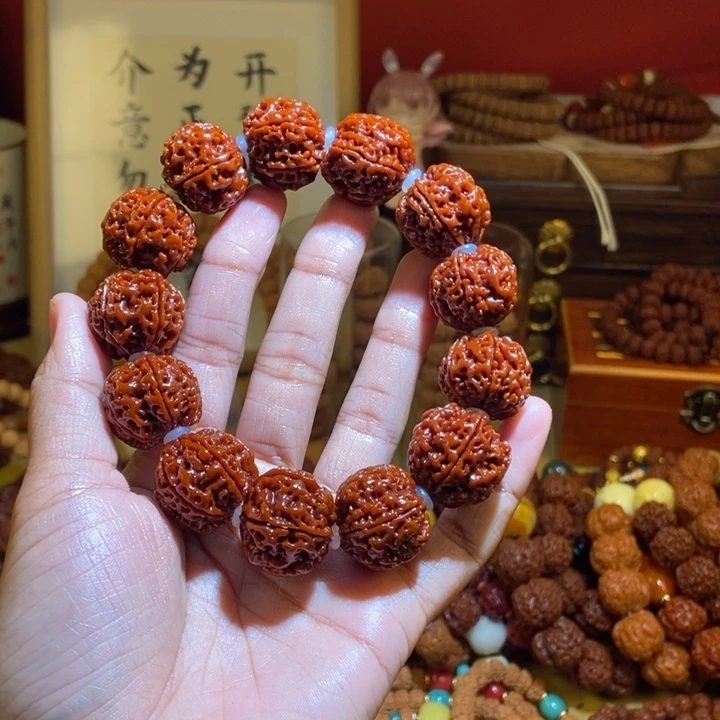 吊坠金刚菩提岁***何206玉化