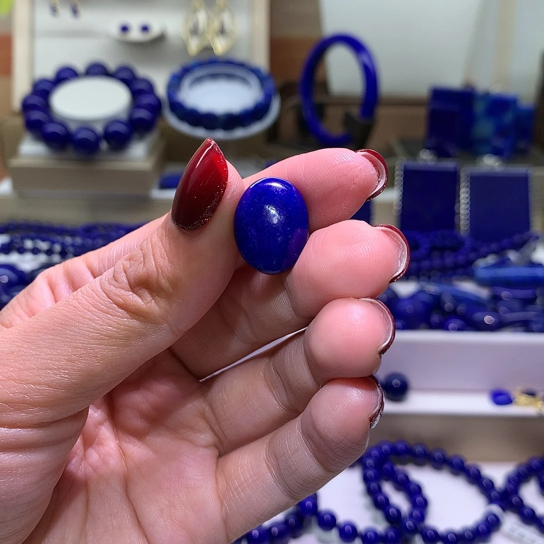 青金石未镶嵌天然原矿戒面