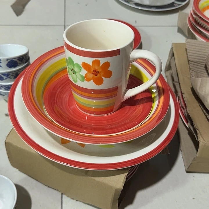 茶盏陶瓷盘子啥都有