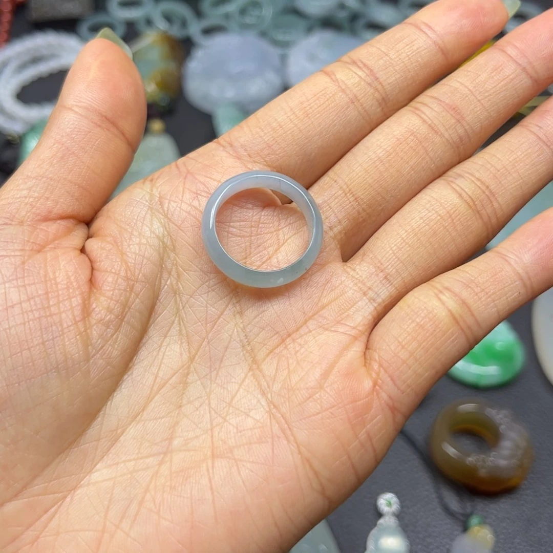 翡翠戒指未镶嵌喷****机指环