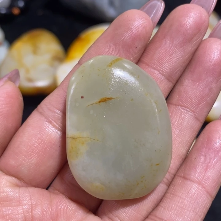 未镶嵌和田玉（糖玉）挂件