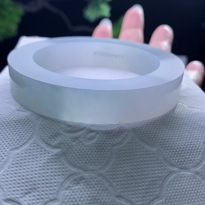 定制翡翠未镶嵌翡翠手镯