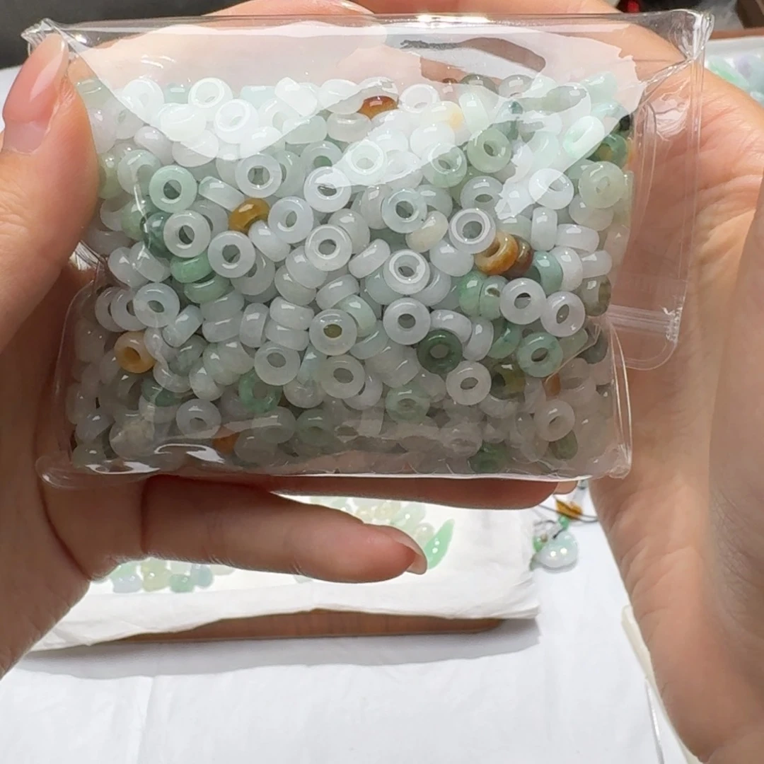 未镶嵌挂件翡翠福利20个，不包邮，拍一单邮费发货