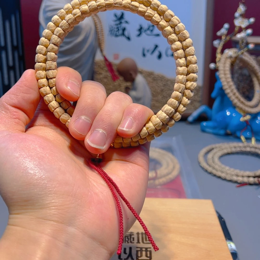 柏香籽/百香籽吊坠嘘**人