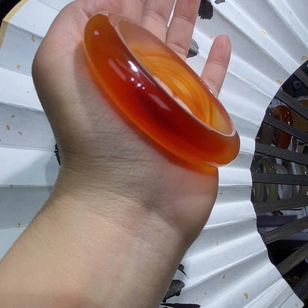 玛瑙/玉髓手镯未镶嵌雪**