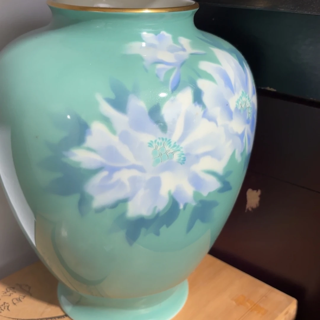 ～****瓷片俩深川花瓶全新都带盒