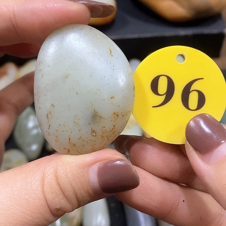 未镶嵌和田玉（糖玉）挂件