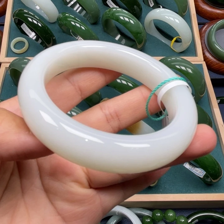 未镶嵌手镯和田玉5859