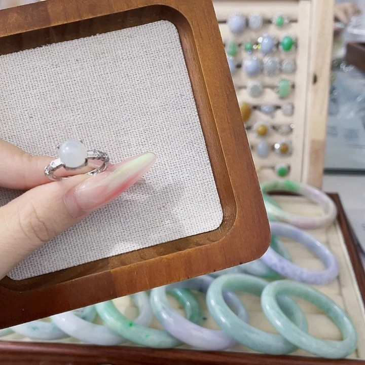 翡翠未镶嵌颈饰天然翡翠Ａ货