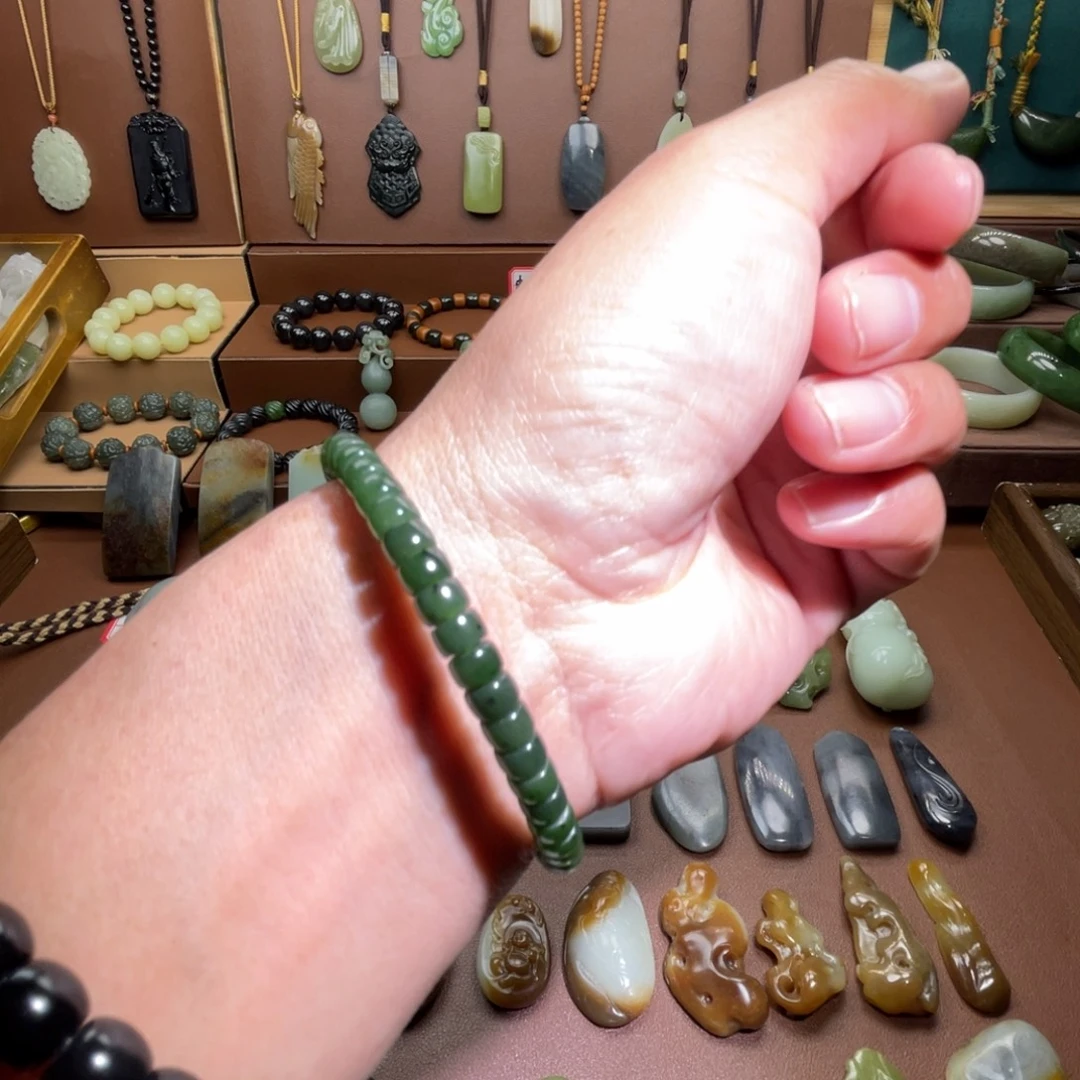 和田玉未镶嵌手串