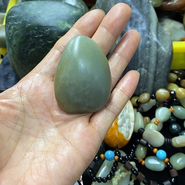 和田玉（糖玉）未镶嵌挂件