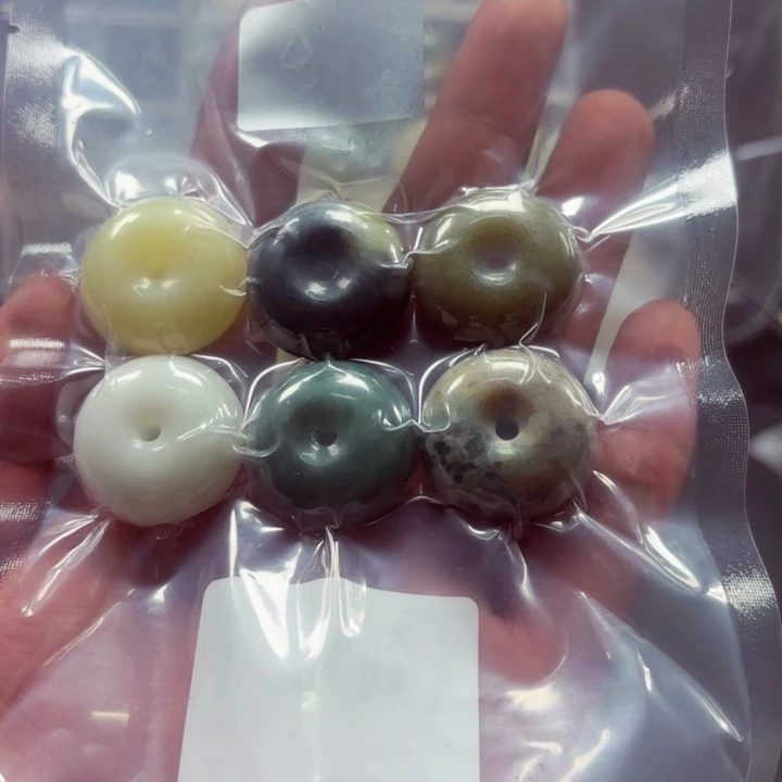 岫玉未镶嵌吊坠(不含链)621