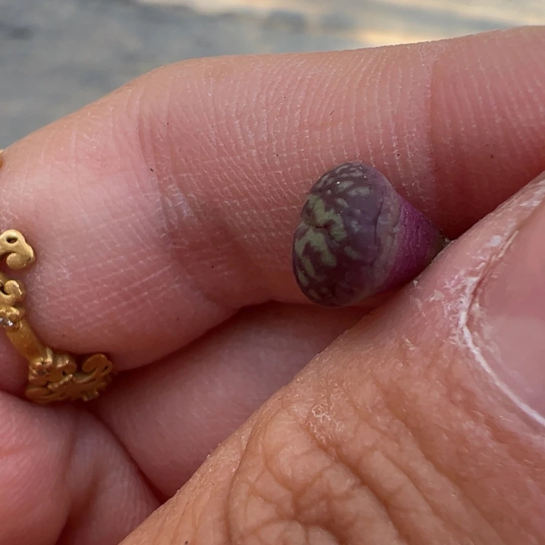 雒***枫y661 球体红流水晕染