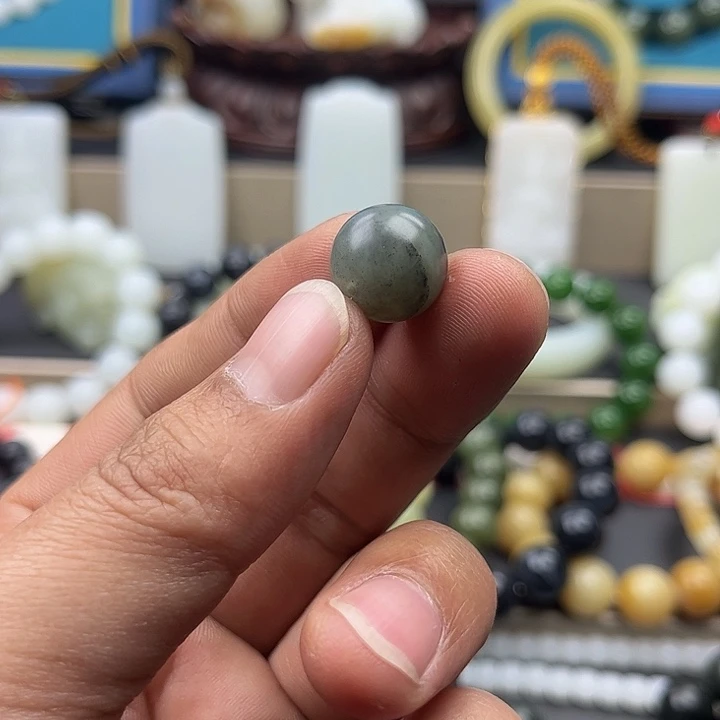 和田玉手串未镶嵌孙****》