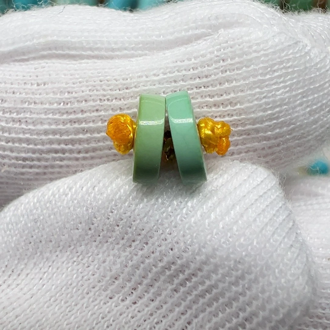 绿松石配饰未镶嵌