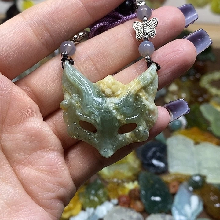 蛇纹石玉吊坠未镶嵌