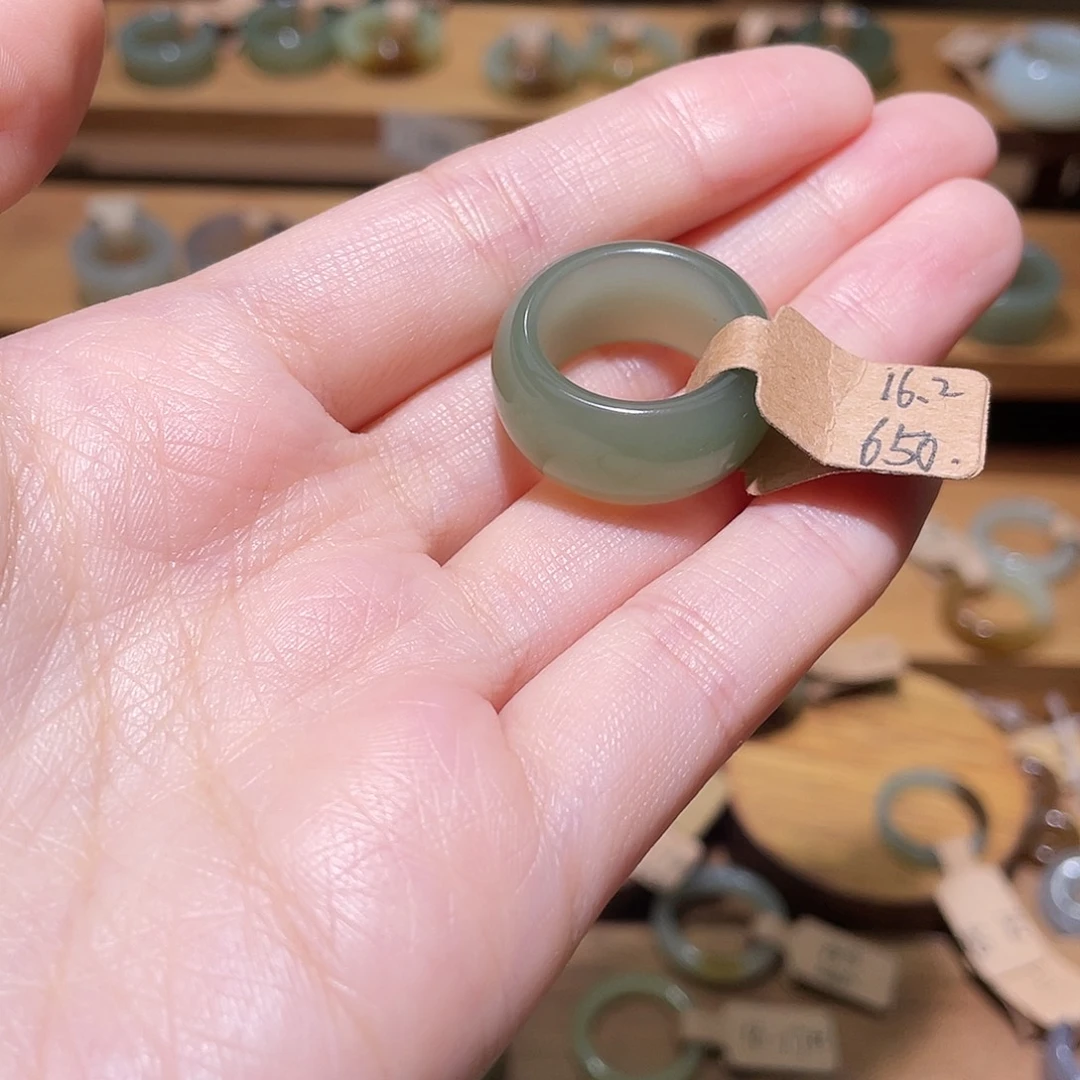 静***泽和田玉未镶嵌戒指16.2