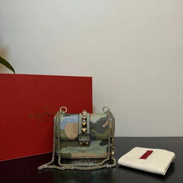 华伦天奴/95新/包包/250215EV0023/C8856024318