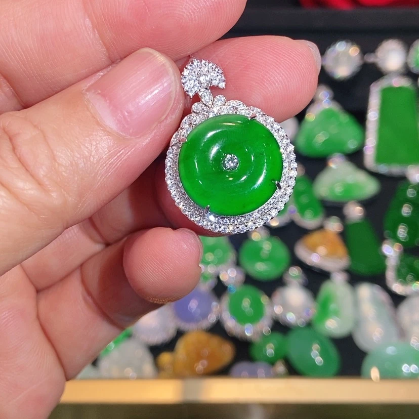 【闪购商品】颈饰未镶嵌翡翠天然翡翠