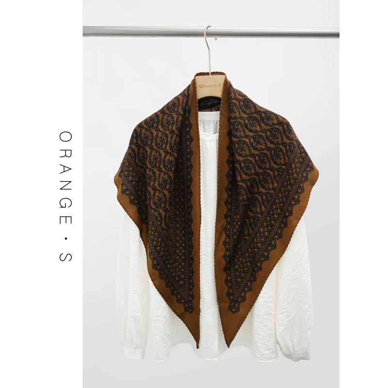 羊毛三角巾！【保留华年】老钱复古风100%羊毛围巾丝巾女98cm