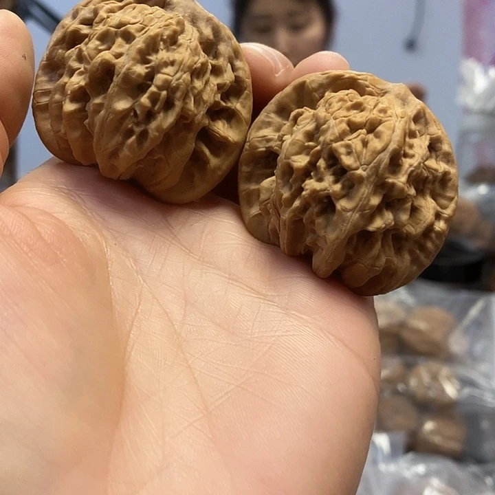 把件文玩核桃43.5霞云岭