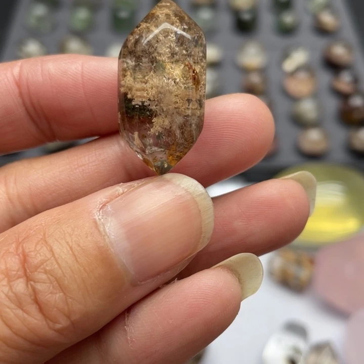 纯天然幽灵碧玺（处理）