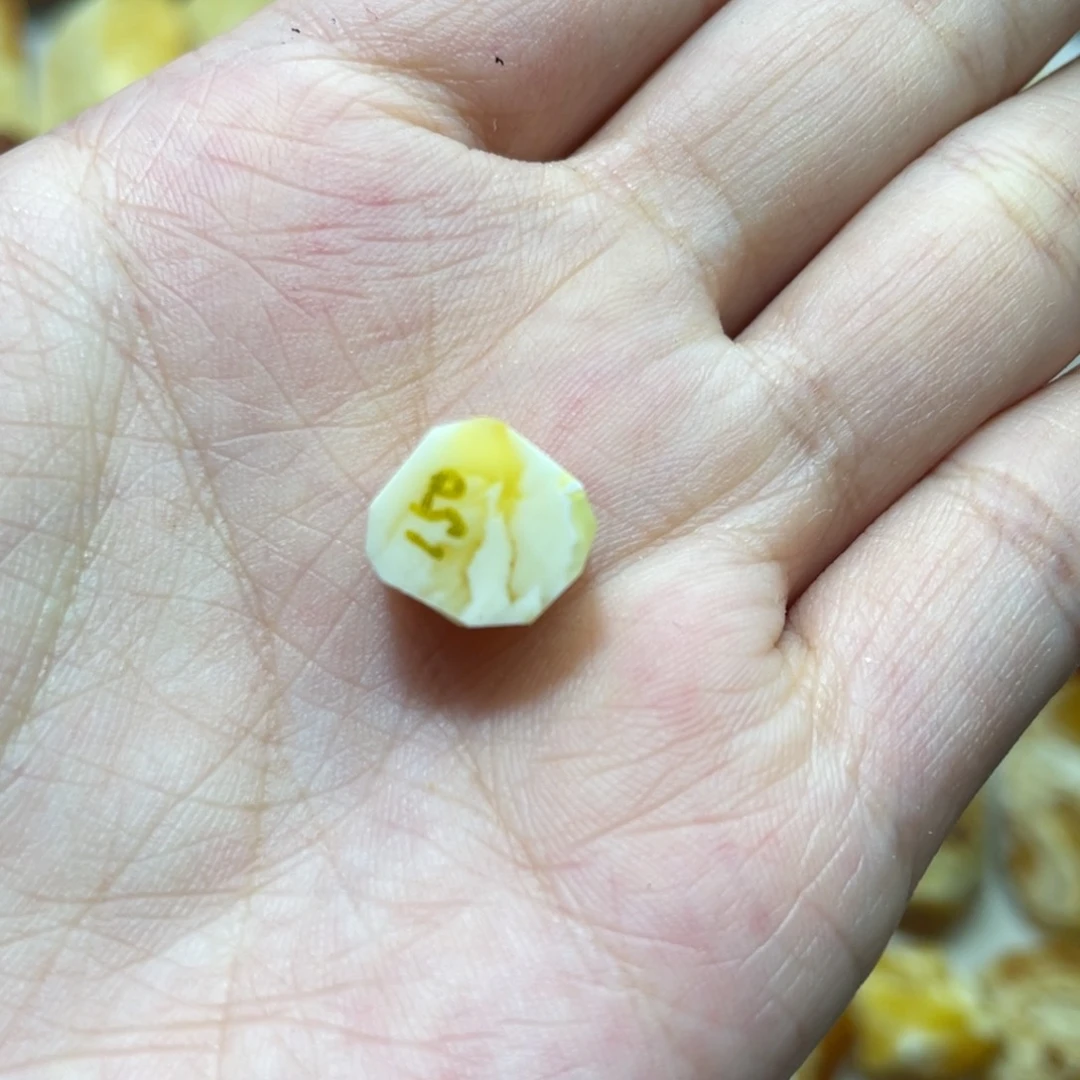 定制琥珀天然原矿