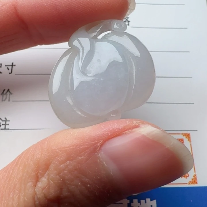 翡翠未镶嵌颈饰小南瓜