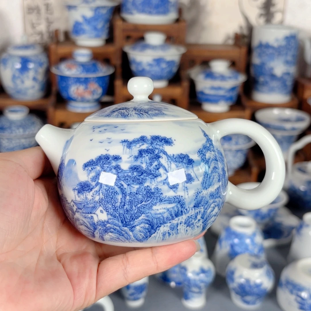山***海青花瓷器手绘作品陶瓷壶