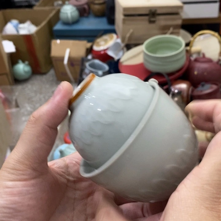 陶瓷艺术品及陶瓷壶壶