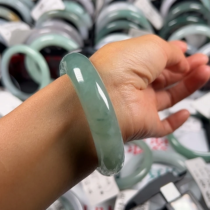翡翠未镶嵌手镯纯天然缅甸A货翡翠冰飘蓝花美镯55.6
