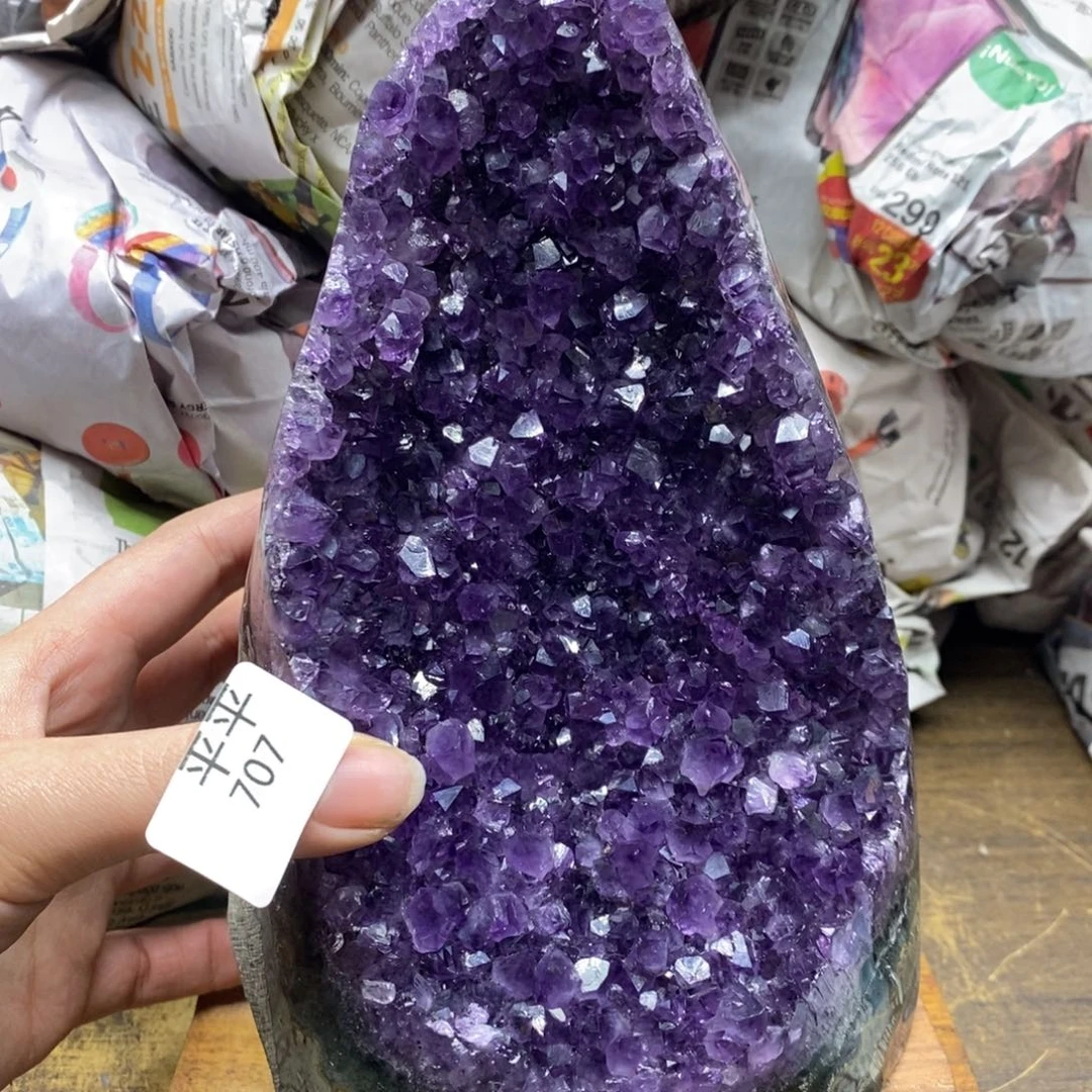 紫晶乌拉圭未镶嵌