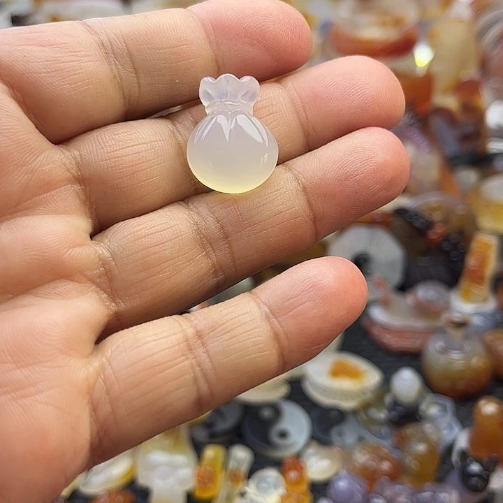 玛瑙/玉髓未镶嵌颈饰