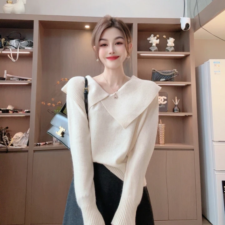 容容定制厚款保暖不规则领型毛衣百搭宽松减龄羊毛衫翻领秋冬126