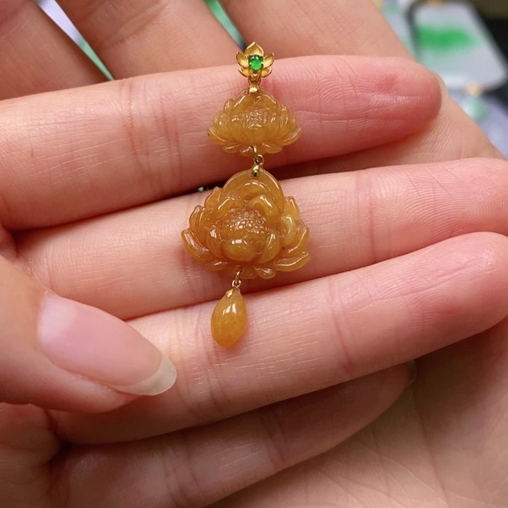 翡翠颈饰未镶嵌吊坠