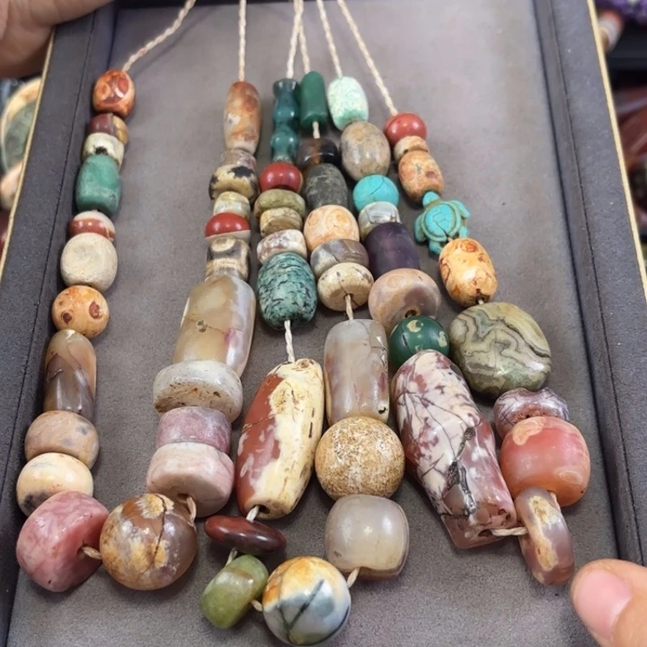 ？***尘玛瑙/玉髓未镶嵌颈饰