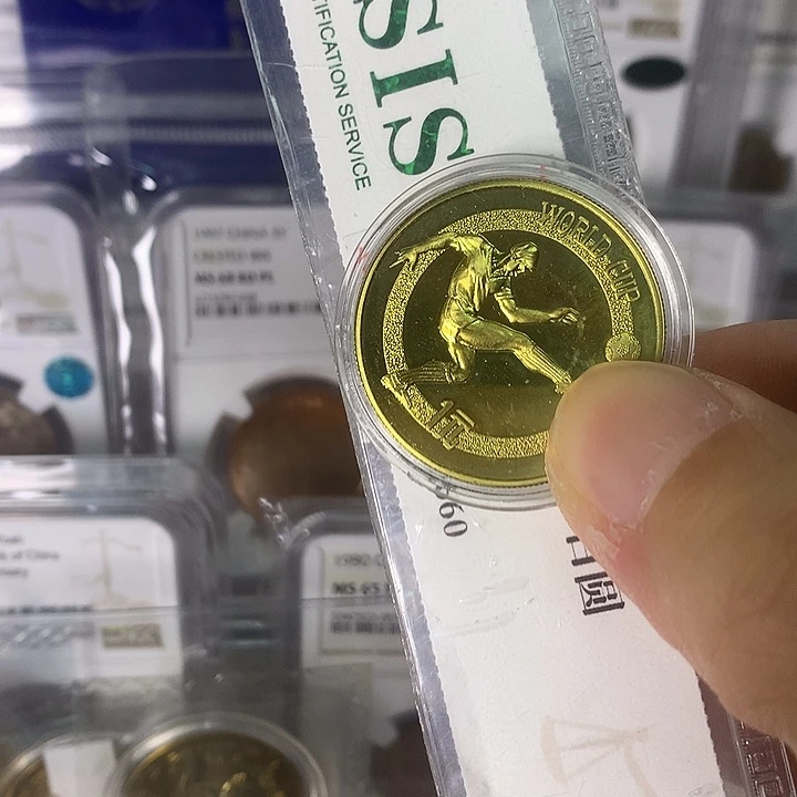 其他普通金属纪念币足球