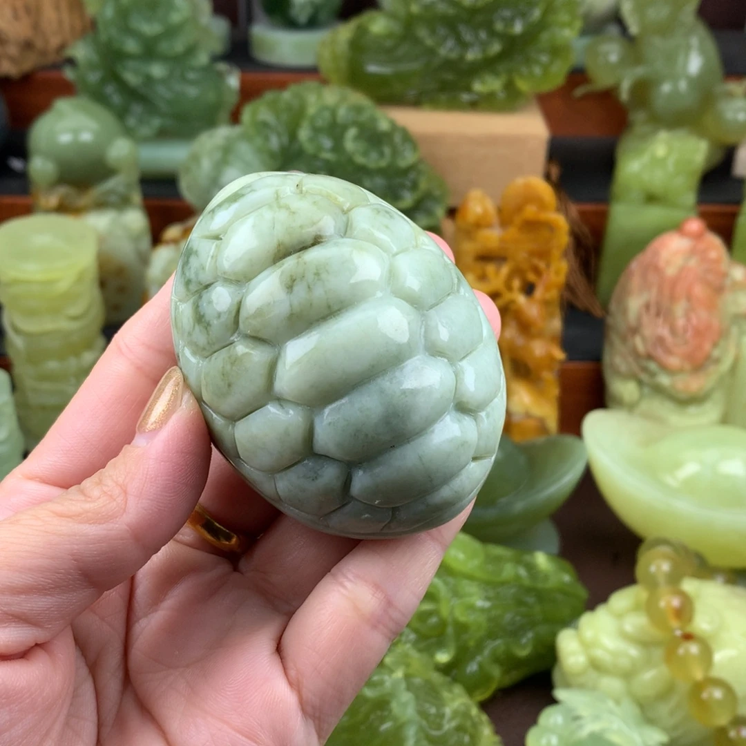 岫玉未镶嵌手把件